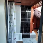 Aisch Apartment *